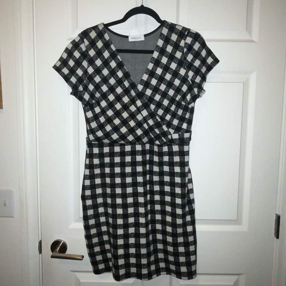 Gilli Large Checkered Form-Fitting Dress